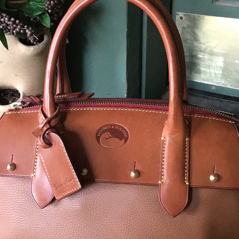 DOONEY & BOURKE large capacity dual toned leather satchel in Natural, like new - Picture 4 of 12